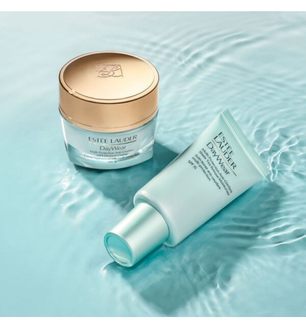 Estée Lauder DayWear – Antioxidative Multi-Schutz-Tönungsbehandlung LSF 15